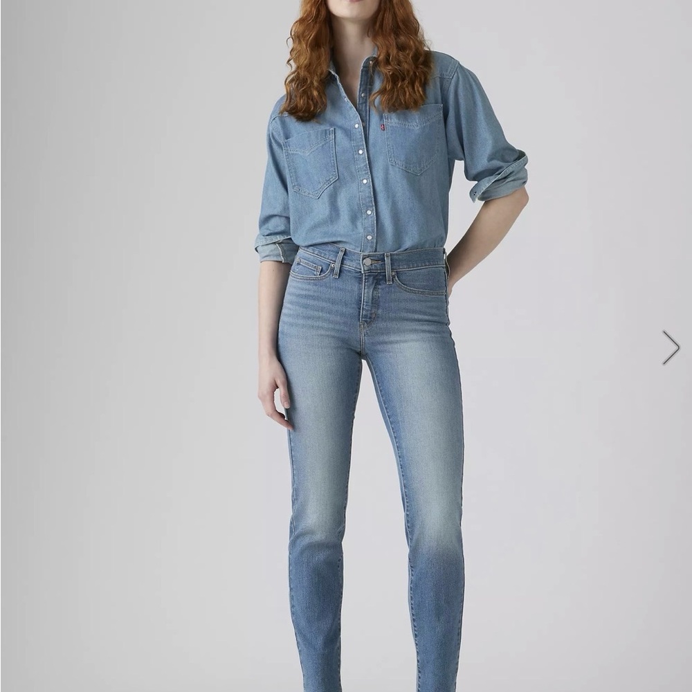 NWT Levi's 314 Shaping Straight Women’s Jeans Size 29